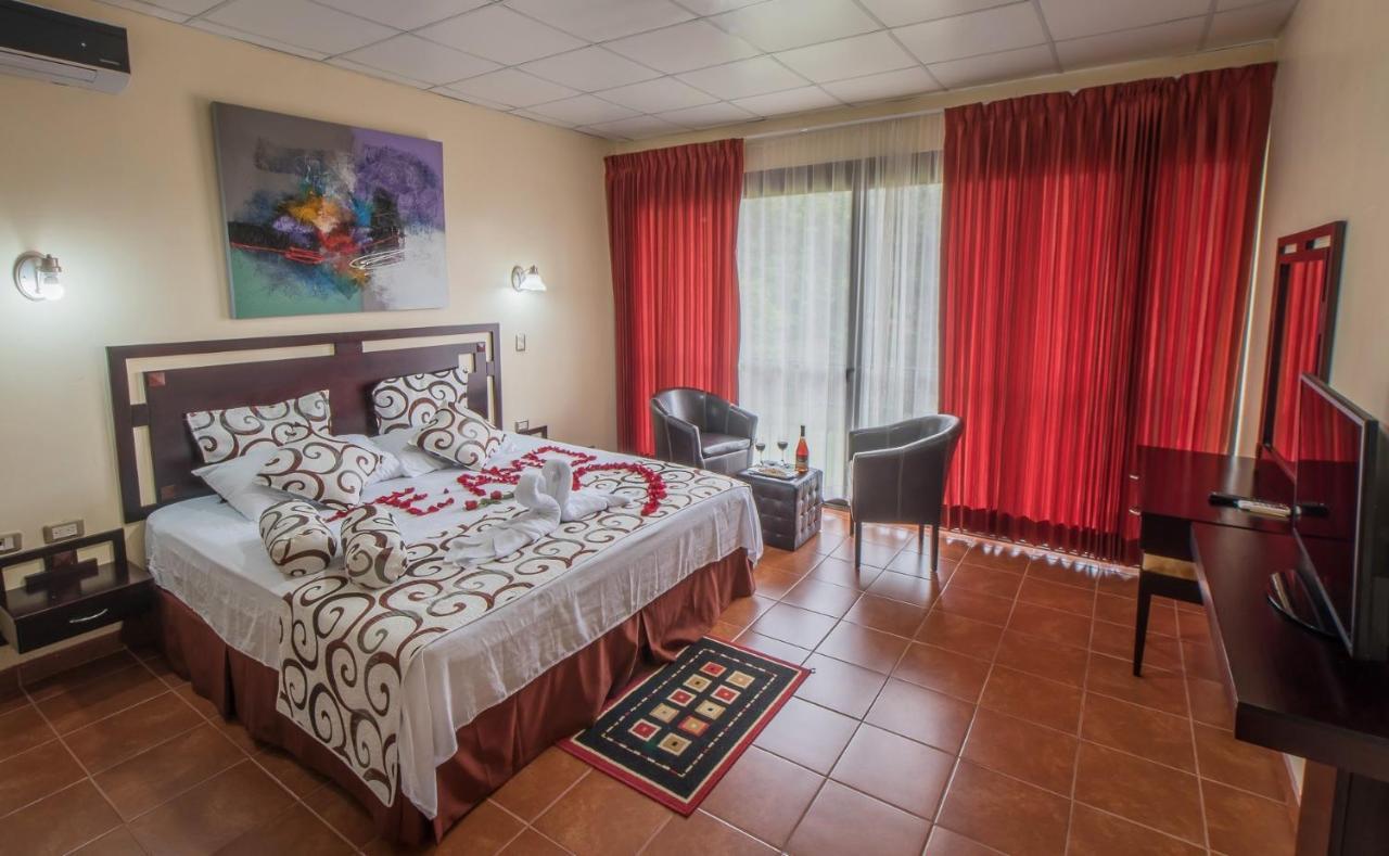 Hotel Monte Real La Fortuna ภายนอก รูปภาพ